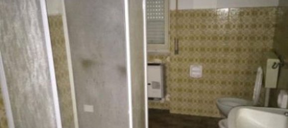 3 rooms Apartment in Lungavilla, Italy No. 181351 14