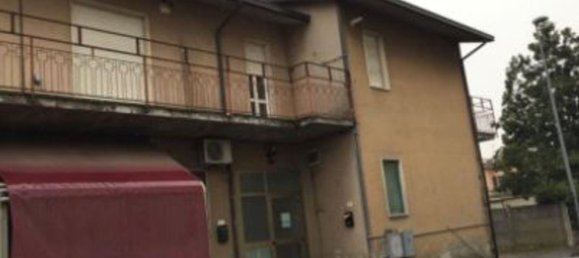 3 rooms Apartment in Lungavilla, Italy No. 181351 19