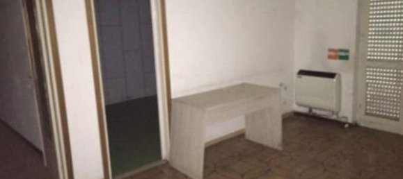 3 rooms Apartment in Lungavilla, Italy No. 181351 7