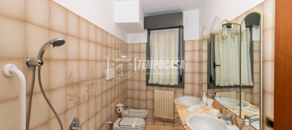 2 bedrooms Apartment in Seriate, Italy No. 288102 15