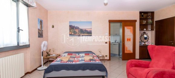 2 bedrooms Apartment in Seriate, Italy No. 288102 6