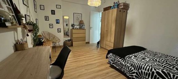 4 Schlafzimmer Wohnung in Genoa, Italy, Nr. 339986 8