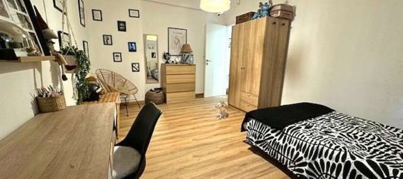 4 Schlafzimmer Wohnung in Genoa, Italy, Nr. 339986 7