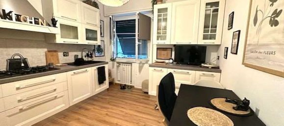 4 Schlafzimmer Wohnung in Genoa, Italy, Nr. 339986 3