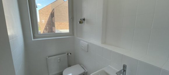 Квартира с 2 спальнями в Meerbusch, Германия № 24753 10