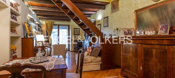 Дом с 2 комнатами в Рим, Италия № 132399 10