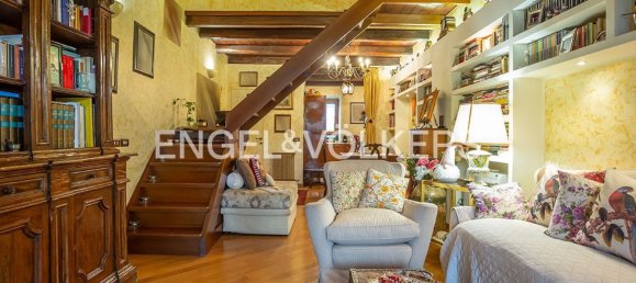 Дом с 2 комнатами в Рим, Италия № 132399 11