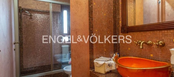 Дом с 2 комнатами в Рим, Италия № 132399 19