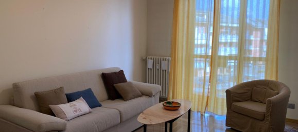 4-salle Appartement à Asti, Italy No. 170723 8