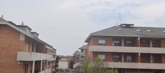 4-salle Appartement à Asti, Italy No. 170723 7