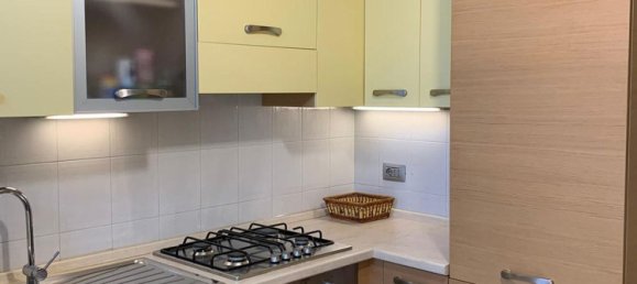 4-salle Appartement à Asti, Italy No. 170723 42