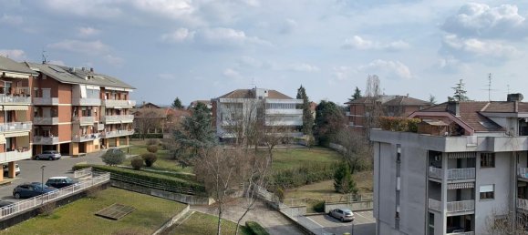 4-salle Appartement à Asti, Italy No. 170723 29