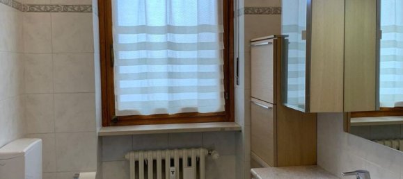 4-salle Appartement à Asti, Italy No. 170723 40