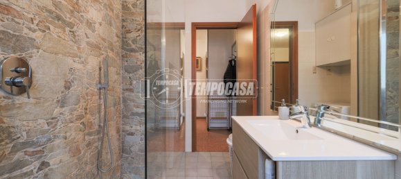2 bedrooms Apartment in Calderara di Reno, Italy No. 335334 24