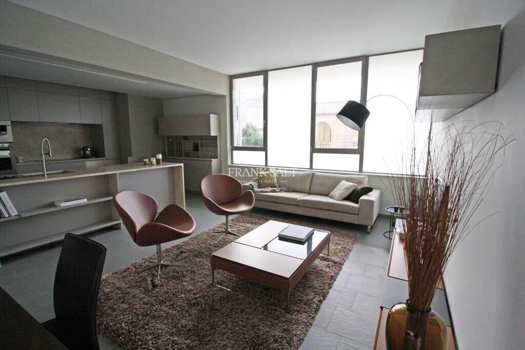 3 bedrooms House in Kappara, Malta No. 9200