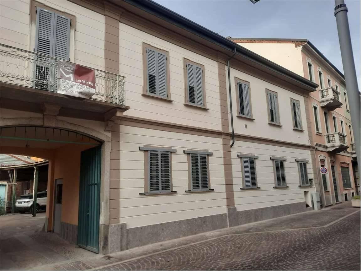 3-salle Appartement à Cesano Maderno, Italy No. 90291