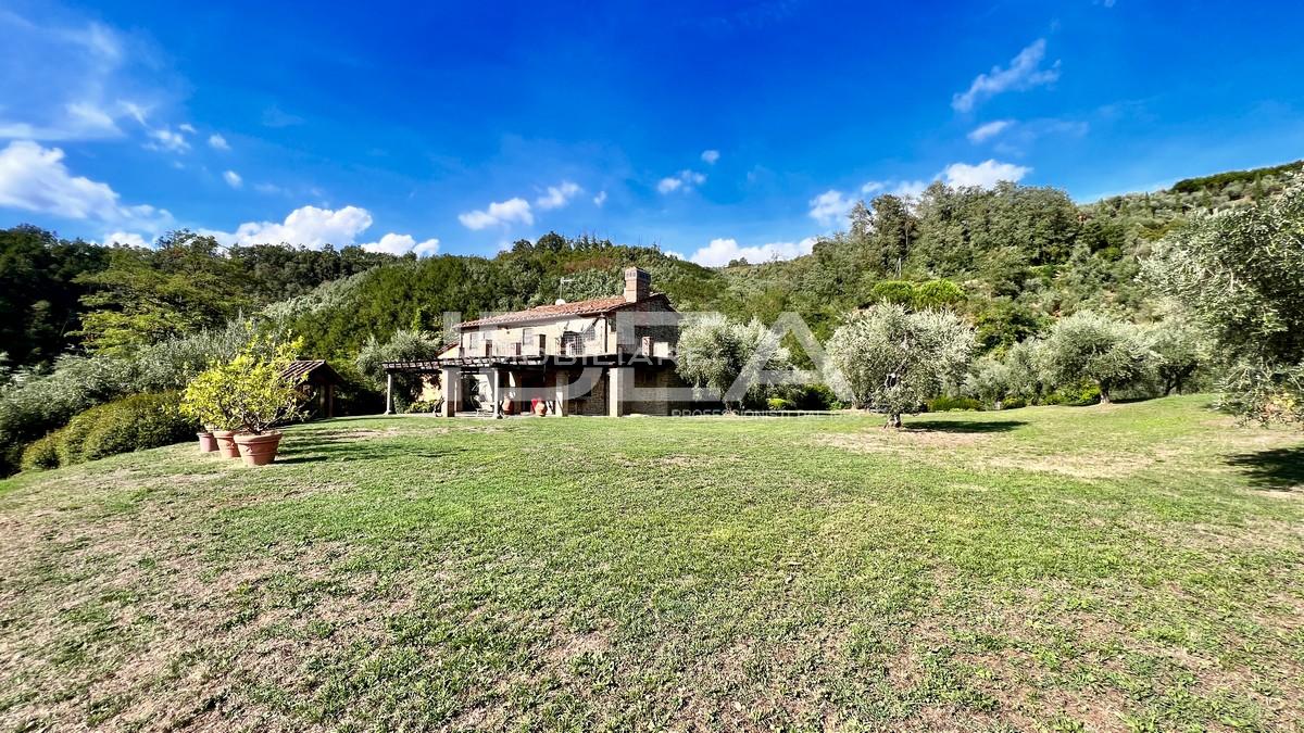 Terreno de 8 divisões em Montecatini Terme, Italy N.º 24460