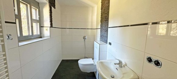 3 bedrooms House in Bergstrase, Germany No. 206354 6