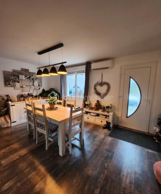 3 Schlafzimmer Haus in Bannalec, France, Nr. 318080