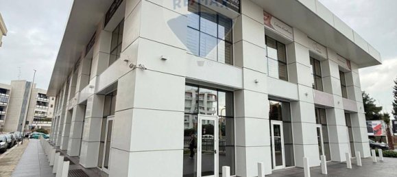 Propriété commerciale à Modugno, Italy 110m² No. 57014 3