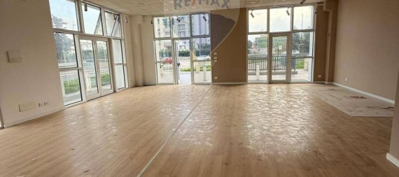 Propriété commerciale à Modugno, Italy 110m² No. 57014 10