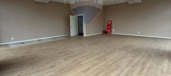 Propriété commerciale à Modugno, Italy 110m² No. 57014 6