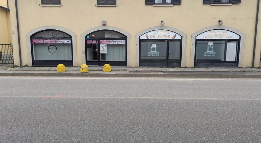 2 rooms Commercial property in Pozzo d'Adda, Italy No. 213662