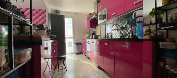 3 bedrooms Apartment in Garges-les-Gonesse, France No. 334345 10