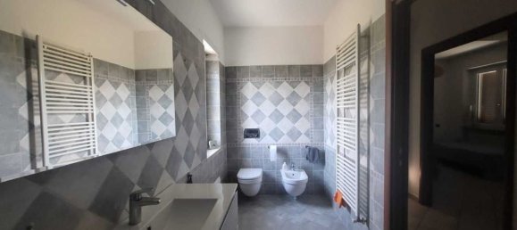 5 bedrooms House in Asti, Italy No. 317454 25