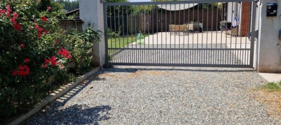 5 bedrooms House in Asti, Italy No. 317454 4