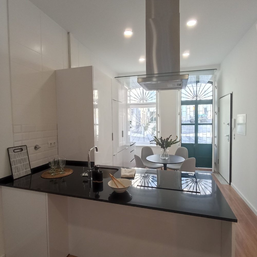 2 bedrooms Apartment in Lisbon, Portugal No. 84981