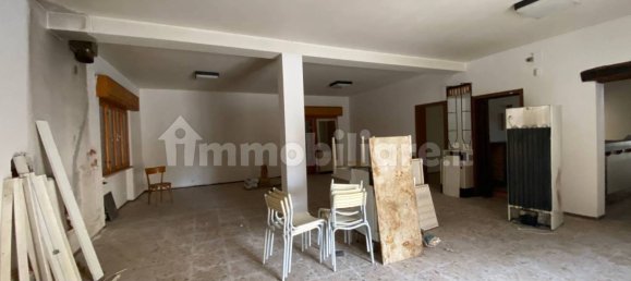 4غرفة عقار تجاري في Udine, Italy رقم 15711 7