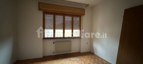 4غرفة عقار تجاري في Udine, Italy رقم 15711 18