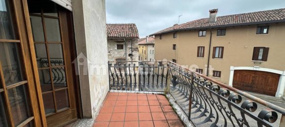 4غرفة عقار تجاري في Udine, Italy رقم 15711 3