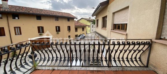 4غرفة عقار تجاري في Udine, Italy رقم 15711 11