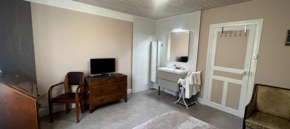 Дом с 4 спальнями в Мерван, Франция № 196148 7