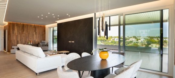 Apartamento de 3 dormitorios en Dehesa De Campoamor, Spain No. 178456 8