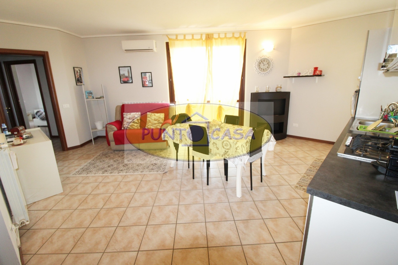 4-Zimmer Penthouse in Borghetto Lodigiano, Italy, Nr. 161710