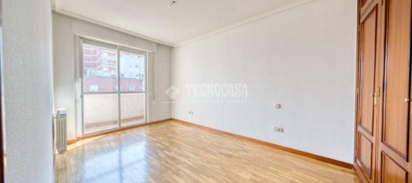 Apartamento de 3 dormitorios en Palencia, Spain No. 190682 22