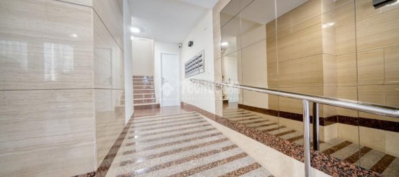 Apartamento de 3 dormitorios en Palencia, Spain No. 190682 2