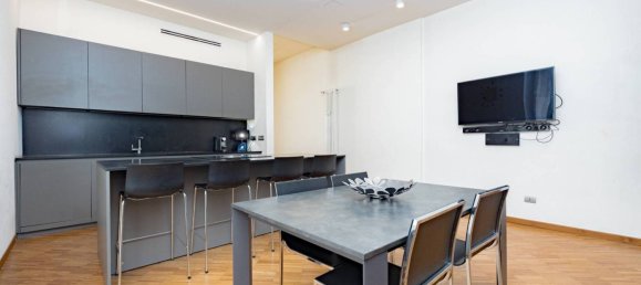 3 Schlafzimmer Wohnung in Milan, Italy, Nr. 240933 26