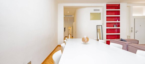 3 Schlafzimmer Wohnung in Milan, Italy, Nr. 240933 9