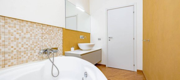 3 Schlafzimmer Wohnung in Milan, Italy, Nr. 240933 43