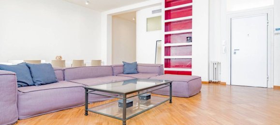 3 Schlafzimmer Wohnung in Milan, Italy, Nr. 240933 8