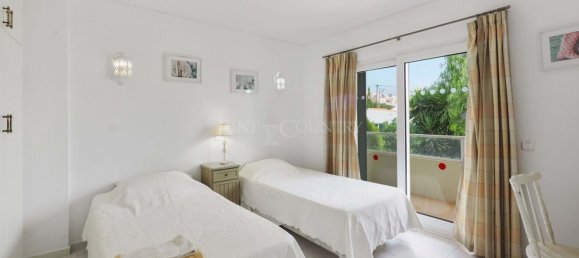 4 bedrooms House in Lagoa, Portugal No. 99854 10