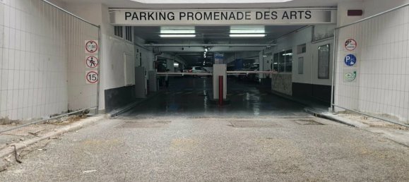  Parking in Nice, France No. 349817 2