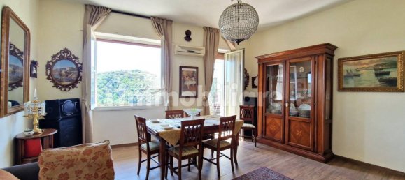 3 bedrooms Apartment in Naples, Italy No. 273487 3