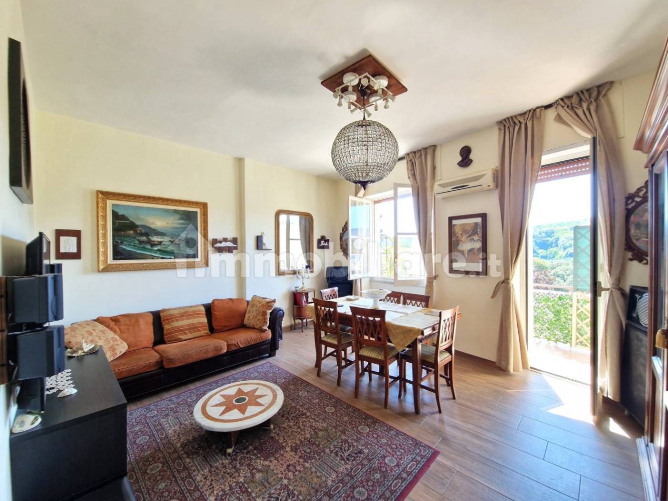 3 bedrooms Apartment in Naples, Italy No. 273487