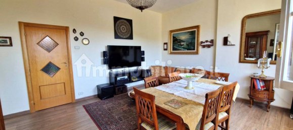 3 bedrooms Apartment in Naples, Italy No. 273487 4