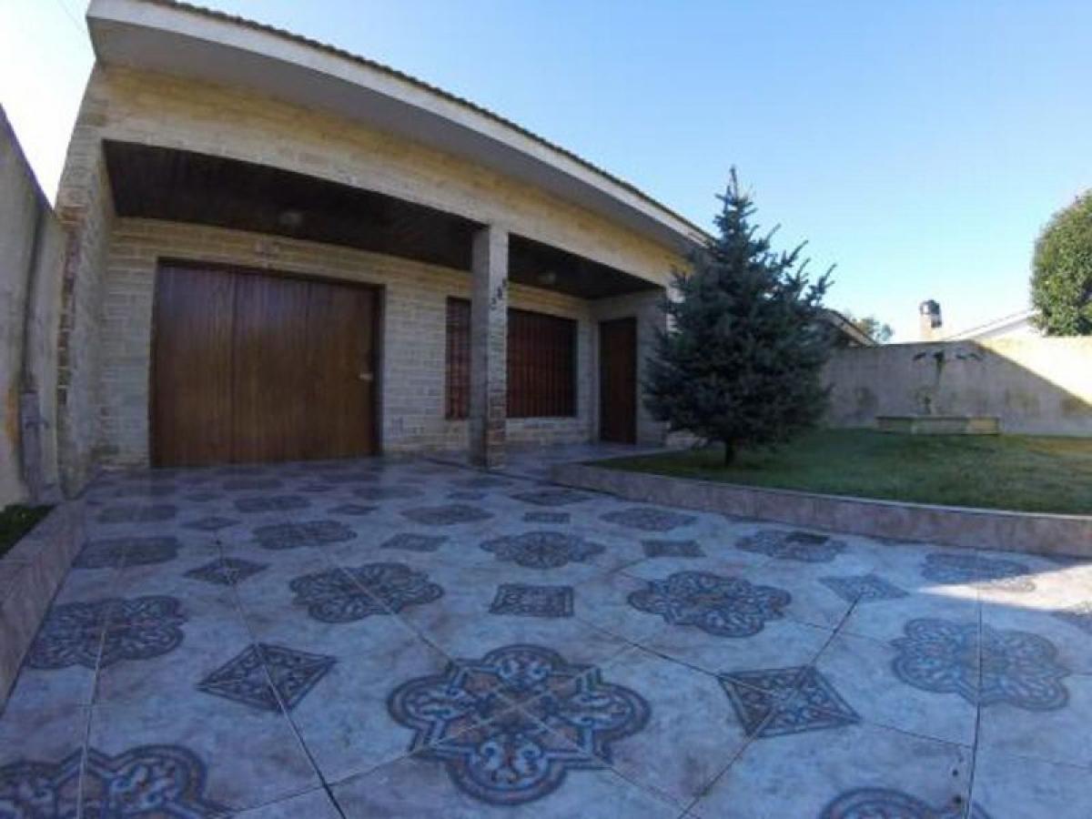 Casa de 2 dormitorios en Mar del Plata, Argentina No. 72916